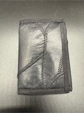 VTG 90s MAXAM BLACK TOOLED LEATHER CHANGE COIN PURSE CREDIT CARD TRIFOLD WALLET